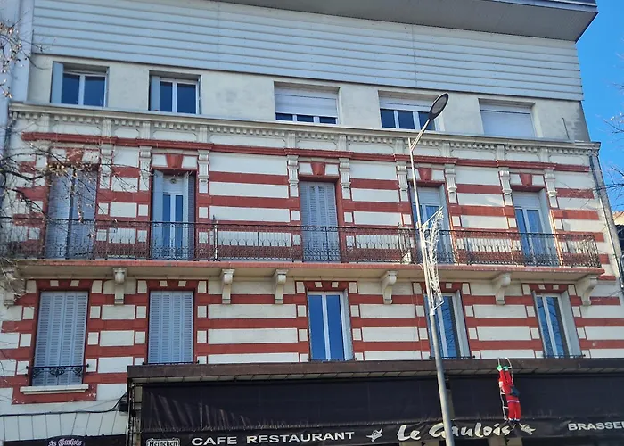 Le 105 Ter * Βισύ